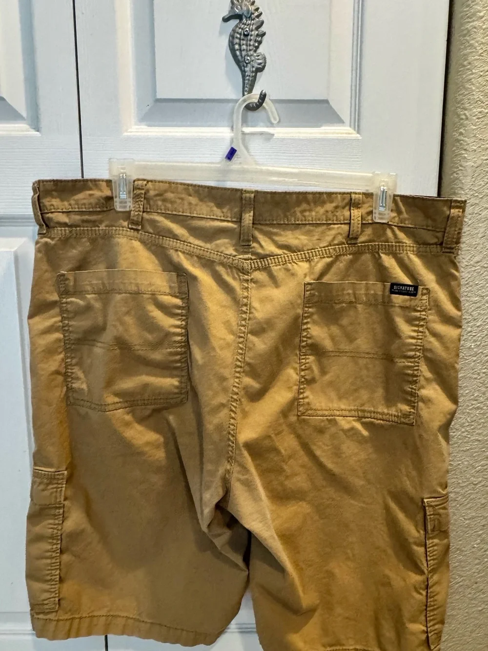 Levi’s Signature Men’s Tan Cargo Pants